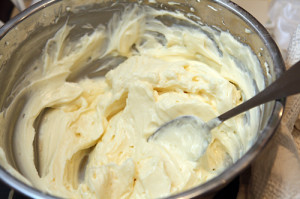 ¿Puede congelar el helado de queso crema?